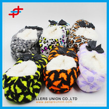 Fashion Winter Indoor Leopard Print Anti-slip Home Slipper for wholesale